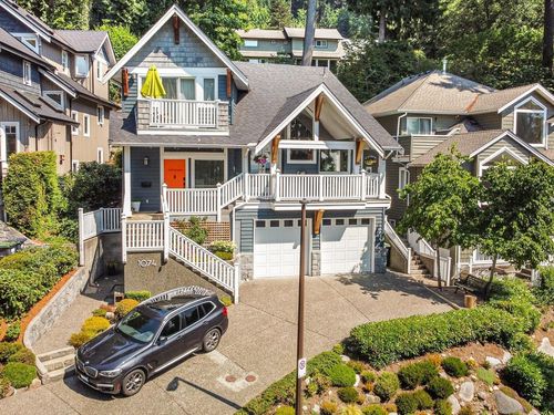 1074 Kilmer Rd, North Vancouver, BC, V7K1R1 | Card Image