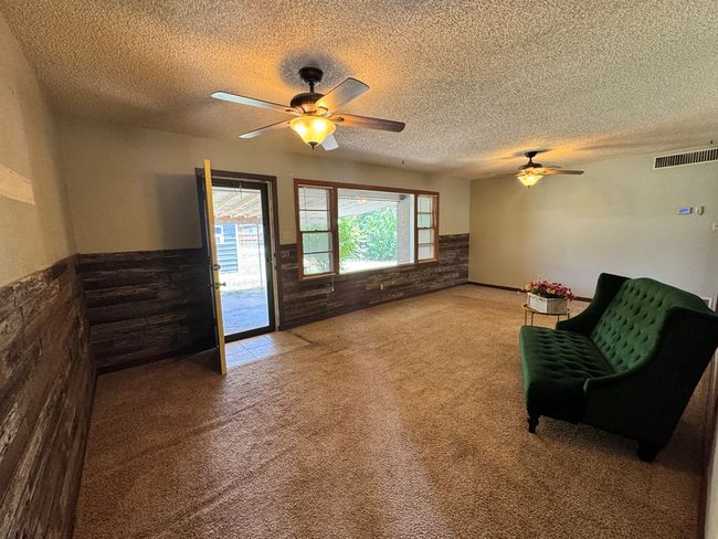 2203 40 Th St, House other with 3 bedrooms, 1 bathrooms and 2 parking in Snyder TX | Image 18