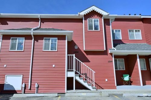 1209 - 5220 50 A Avenue, Home with 2 bedrooms, 2 bathrooms and 1 parking in Sylvan Lake AB | Card Image