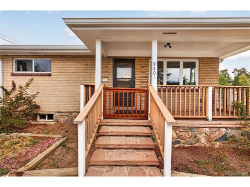 920 4th St, Golden, CO, 80403-6001 | Card Image