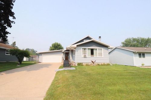 539 10th Place, Onalaska, WI, 54650 | Card Image