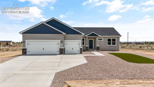 562 Bayview Dr, Pueblo West, CO, 81007 | Card Image