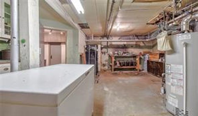 2722 Montcalm Cres Sw, House detached with 4 bedrooms, 2 bathrooms and 3 parking in Calgary AB | Image 44
