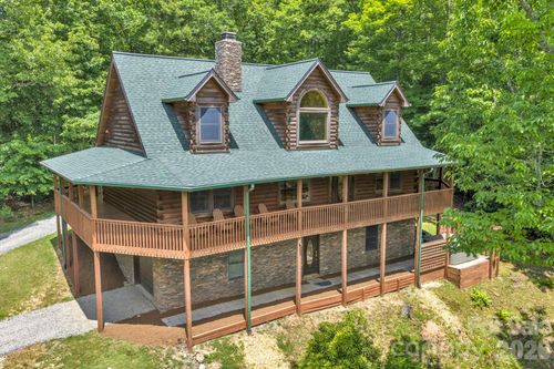 328 Nile Park Dr, Blowing Rock, NC, 28605-9145 | Card Image