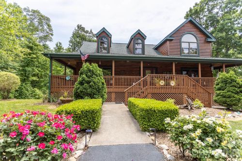 110 Mountain Crest Dr S, Marion, NC, 28752-6212 | Card Image
