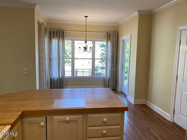 Kitchen | Image 8