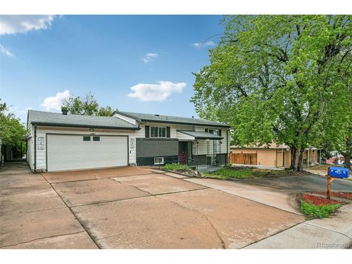 926 S Robb Way, Lakewood, CO, 80226-3754 | Card Image