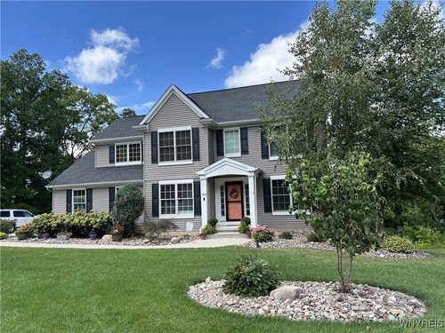 905 Sullivan Ct, Lewiston, NY, 14092-1862 | Card Image