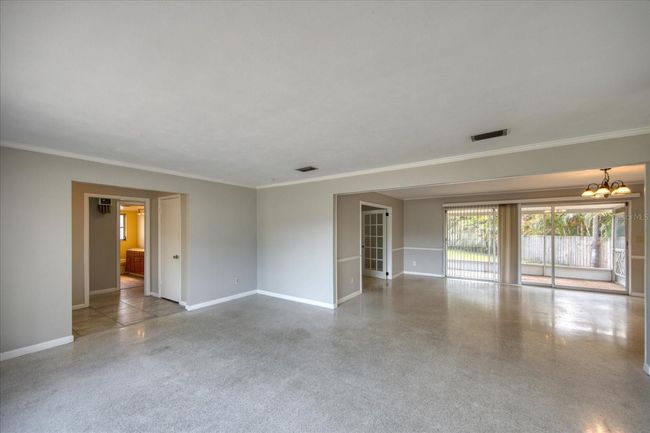 1901 Dolphin Dr, House other with 3 bedrooms, 2 bathrooms and null parking in BELLEAIR BLUFFS FL | Image 4