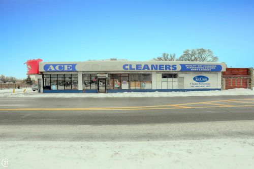 2854 E 7 Mile Rd, Detroit, MI, 48234-1503 | Card Image