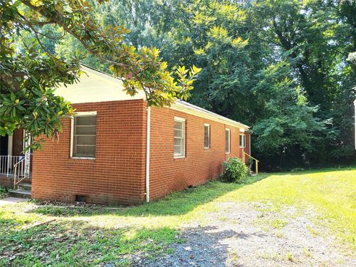 88 Creswell Dr Ne, Concord, NC, 28025-3302 | Card Image