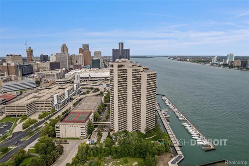 11b-1001 W Jefferson Ave, Detroit, MI, 48226-4508 | Card Image
