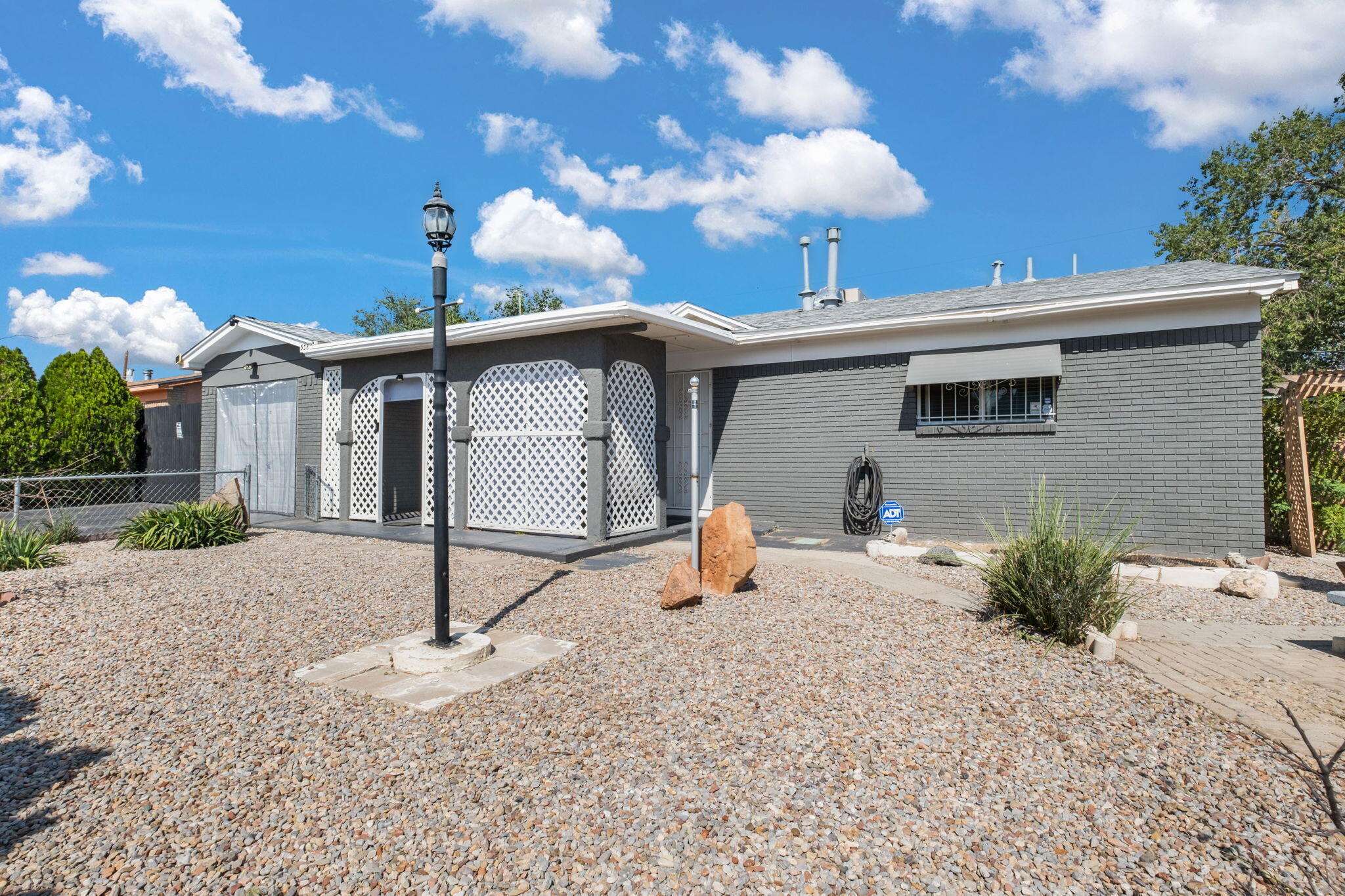 Estancia Dr, Albuquerque, NM 87105