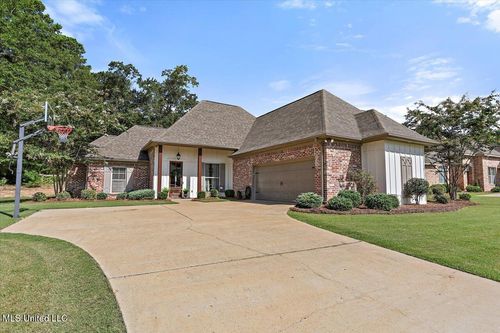 202 Evelyn Ln, Brandon, MS, 39042-6084 | Card Image