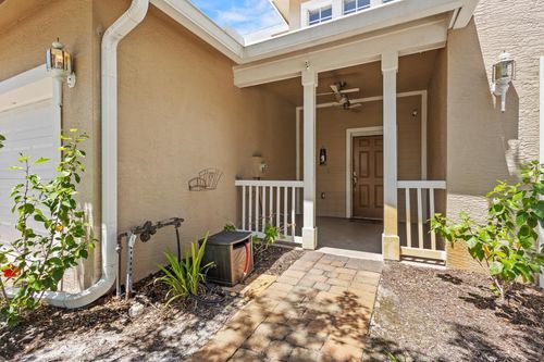 624 Ne Bent Paddle Ln, Port St. Lucie, FL, 34983-3528 | Card Image