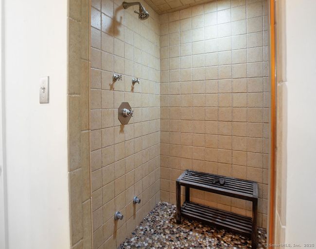 47 Old Norwalk Rd, House other with 4 bedrooms, 3 bathrooms and null parking in New Canaan CT | Image 22