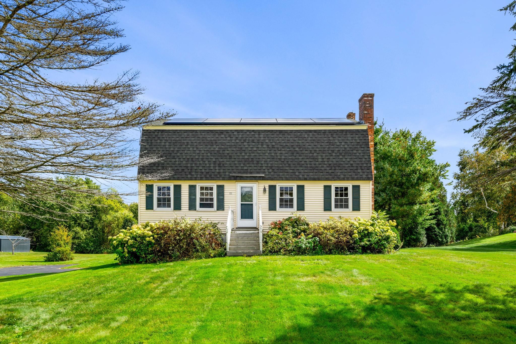 Scobie Pond Rd, Derry, NH 03038