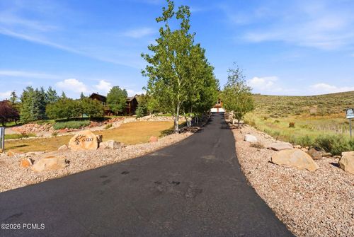 6120 Snowview Dr, Park City, UT, 84098-6116 | Card Image