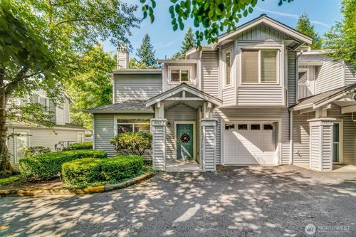 1-18012 Ne 94th Ct, Redmond, WA, 98052-6930 | Card Image