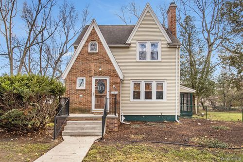 5 Wenonah Dr, Pontiac, MI, 48341-1953 | Card Image