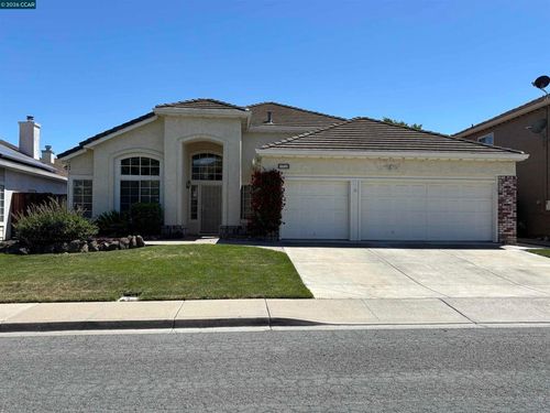 2120 Lynwood Way, Antioch, CA, 94509-7772 | Card Image