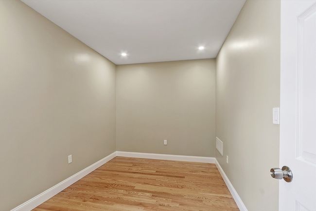 1 - 112 Sigourney St, Condo with 4 bedrooms, 3 bathrooms and 2 parking in Revere MA | Image 13