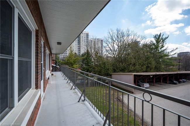 202 - 43 Margaret Ave, Home with 2 bedrooms, 1 bathrooms and 1 parking in Kitchener ON | Image 5