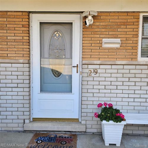 apt-29b-26955 Milford Rd, South Lyon, MI, 48178-9789 | Card Image