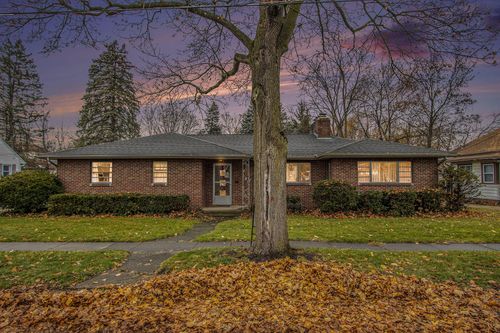 104 Mechanic St, Sturgis, MI, 49091-1726 | Card Image