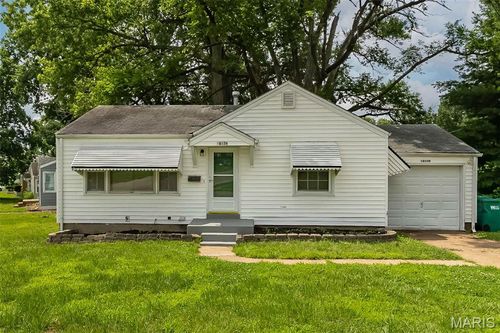 10139 Cabot Dr, Saint Louis, MO, 63137-2003 | Card Image