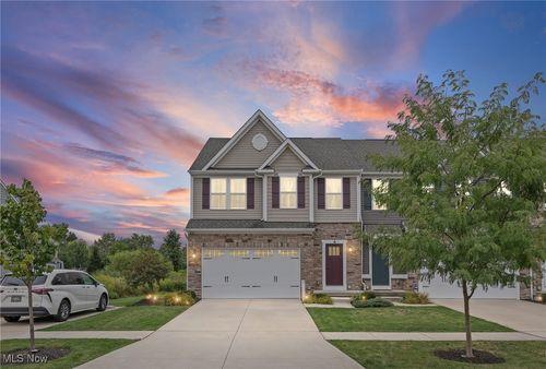 3226 Broadleaf Way, Brunswick, OH, 44212-3384 | Card Image