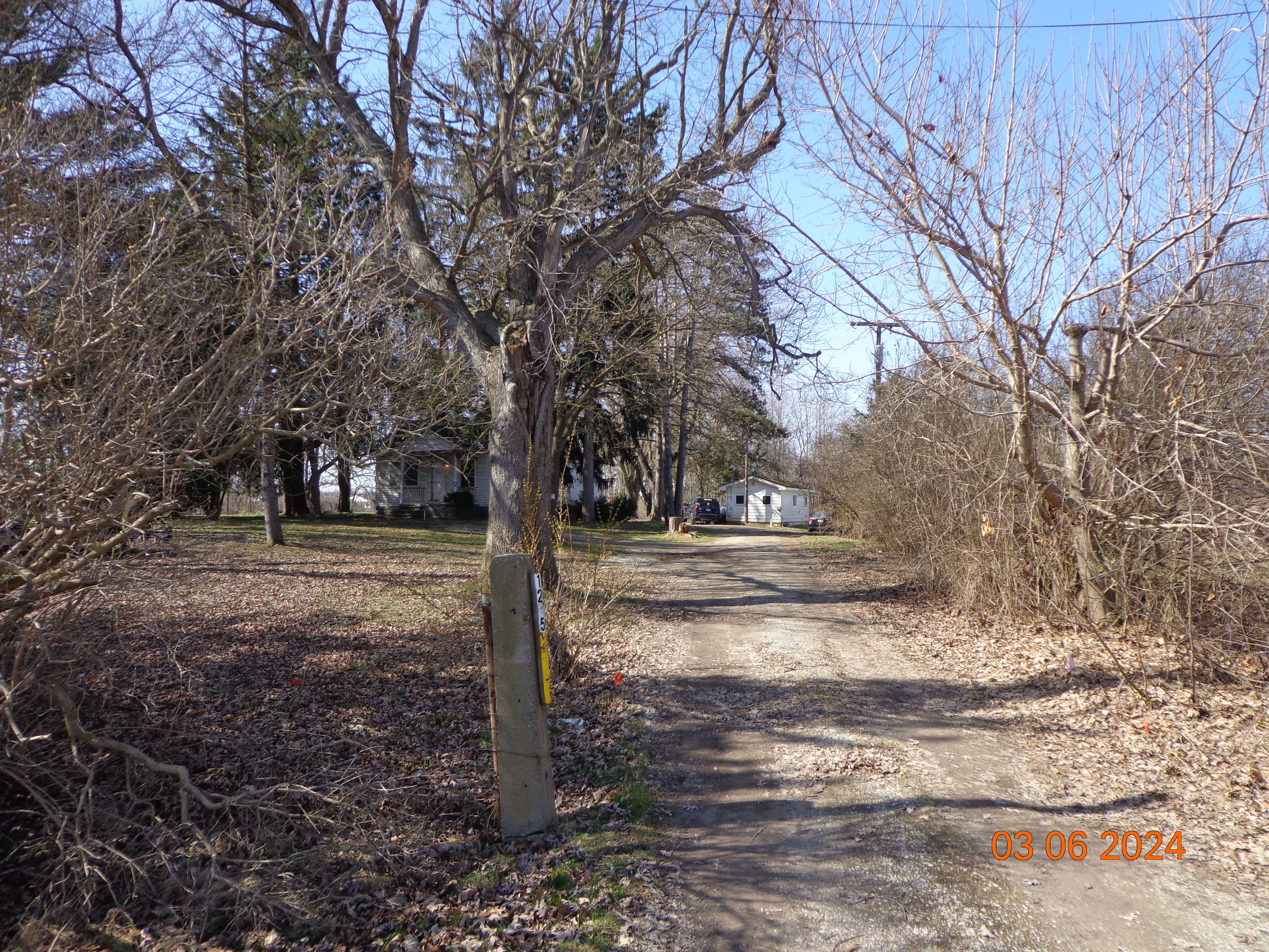 Old Us 23 , Howell, MI 48843