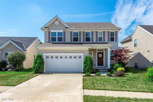 33165 Brookcrest Pl, Avon Lake, OH, 44012-3149 | Card Image
