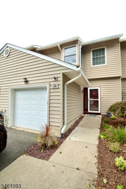 32 Rhea Run, Newton, NJ, 07860-1473 | Card Image