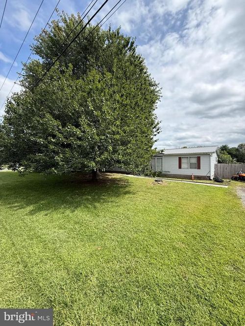 2418 Seeneytown Rd, DOVER, DE, 19904-1649 | Card Image