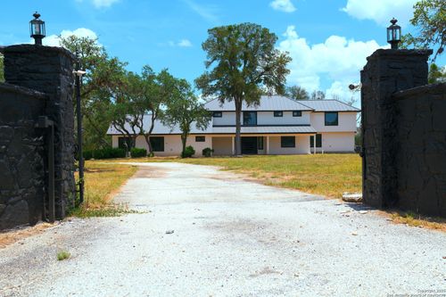 306 Rolling Oaks Ln, San Antonio, TX, 78253-5354 | Card Image