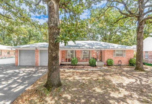 4808 N Locust St, North Little Rock, AR, 72116-6488 | Card Image