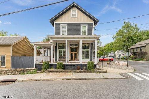 44 Main St, Califon, NJ, 07830-4302 | Card Image