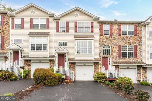204 Yorktown Ct, MALVERN, PA, 19355-8523 | Card Image