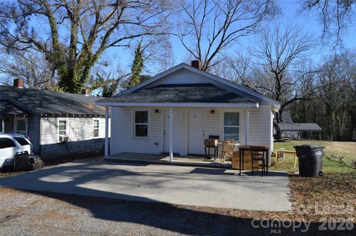 515 S Elm St, Statesville, NC, 28677-6155 | Card Image
