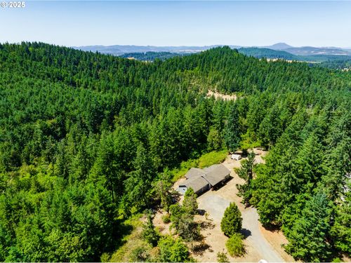 83944 Spring Hill Ln, Pleasant Hill, OR, 97455-9728 | Card Image