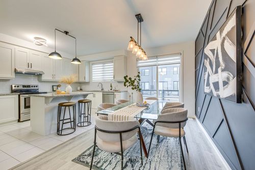 99 Grovewood Common, Oakville, ON, L6H0X4 | Card Image