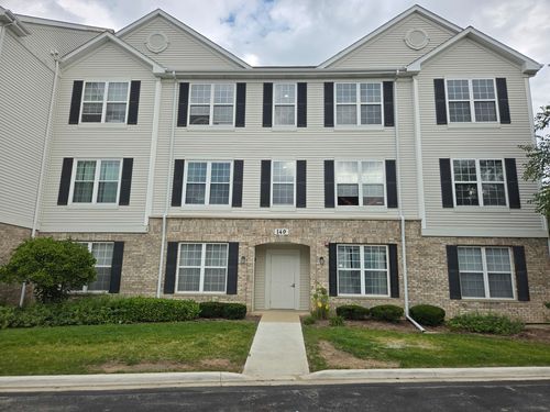 apt-f-149 N Waters Edge Dr, Glendale Heights, IL, 60139-1520 | Card Image