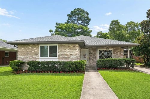 4709 Senac Dr, Metairie, LA, 70003-2737 | Card Image