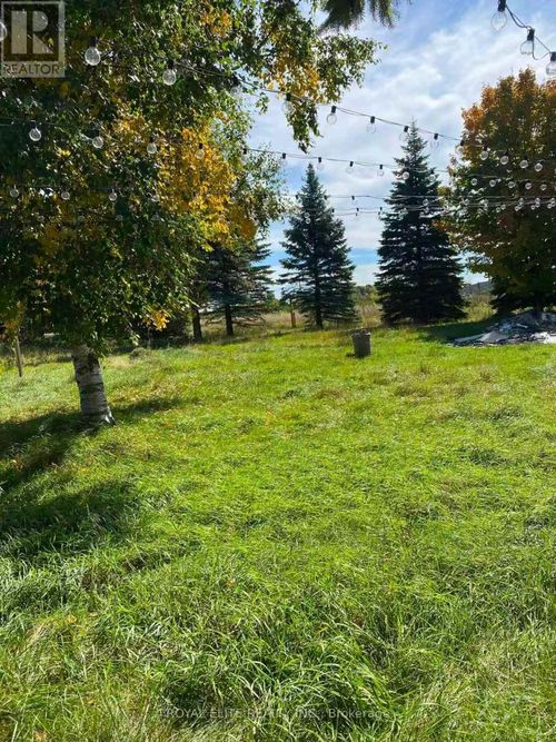 2111 Lockhart Rd, Innisfil, ON, L9S3G1 | Card Image