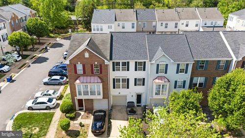 7864 Dogue Indian Cir, LORTON, VA, 22079-2145 | Card Image