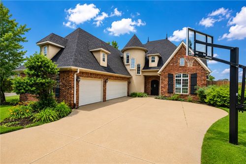 5216 S Sloan Cir, Rogers, AR, 72758-4616 | Card Image