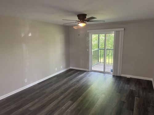 apt-e103-555 N Dupont Ave, Madison, TN, 37115-3271 | Card Image