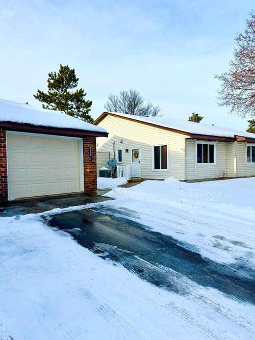 9208 Indian Boulevard S, Cottage Grove, MN, 55016 | Card Image