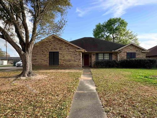 5225 Rosemary Dr, Beaumont, TX, 77708-1929 | Card Image